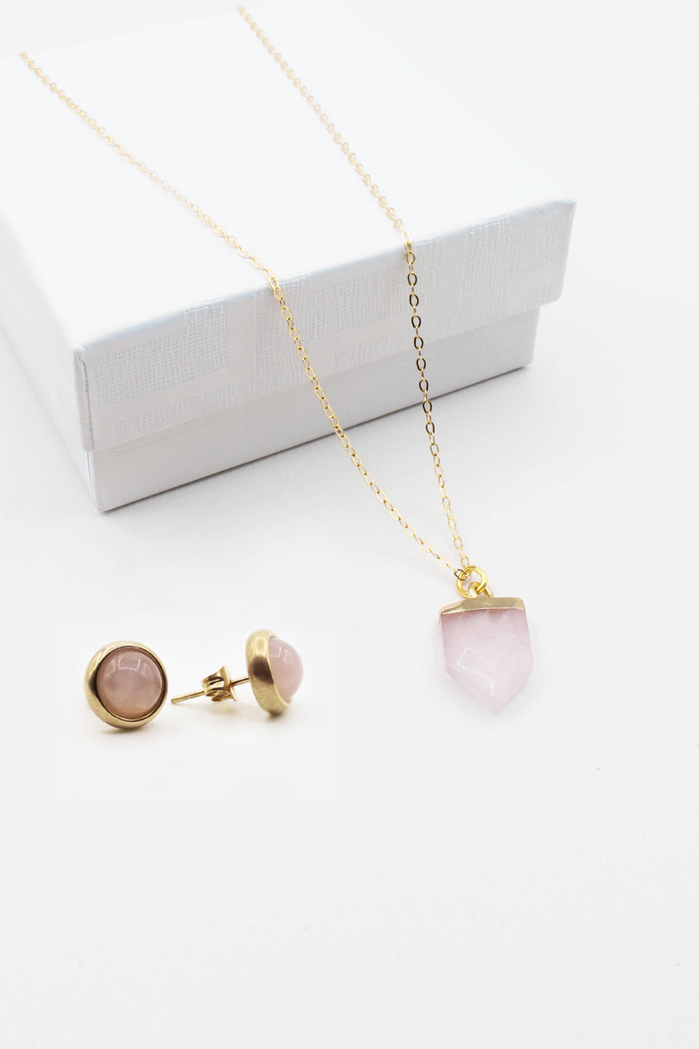 rose-quartz-gift-set-necklace